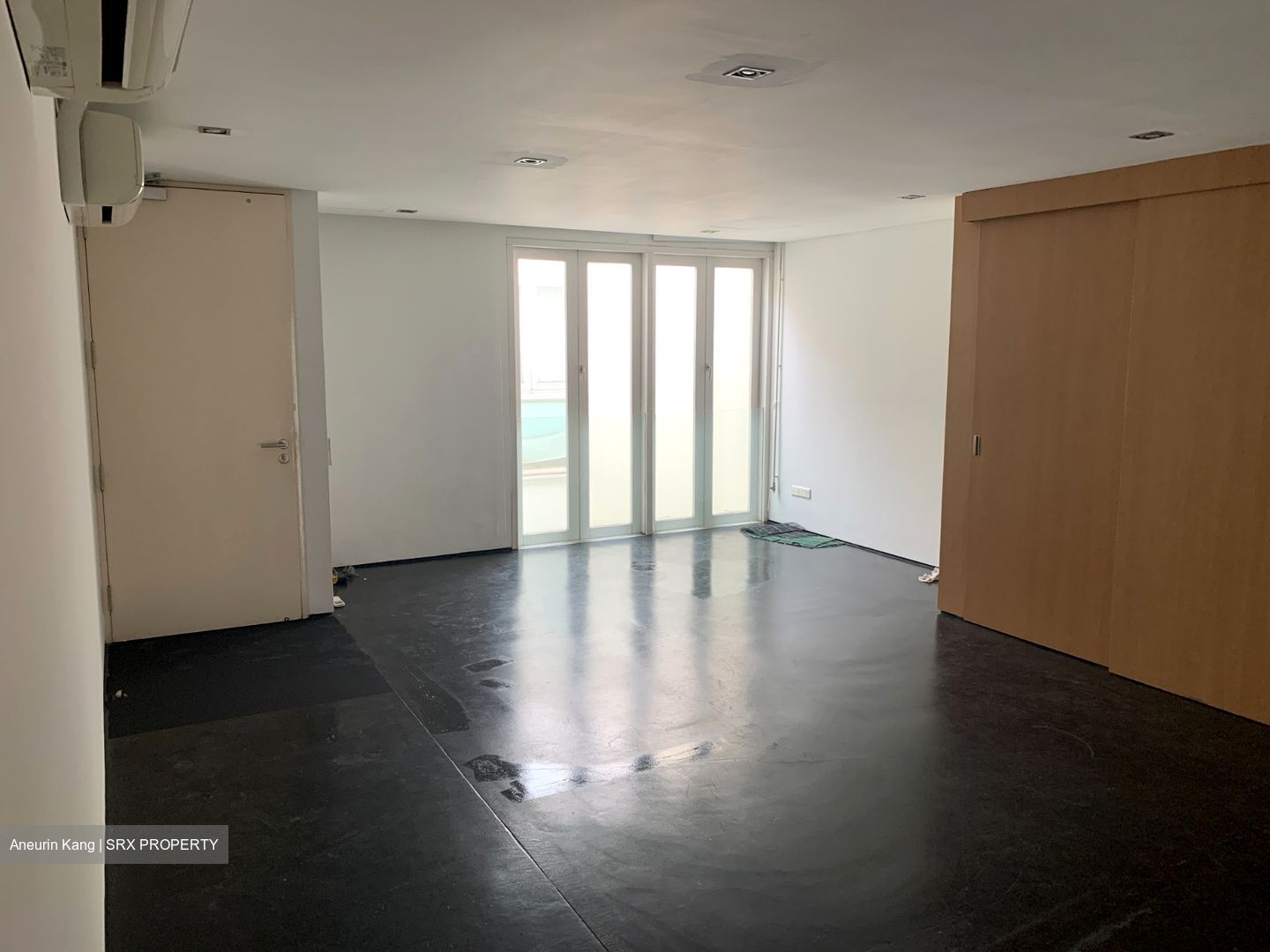 Mohamed Sultan Road (D9), Office #597240601